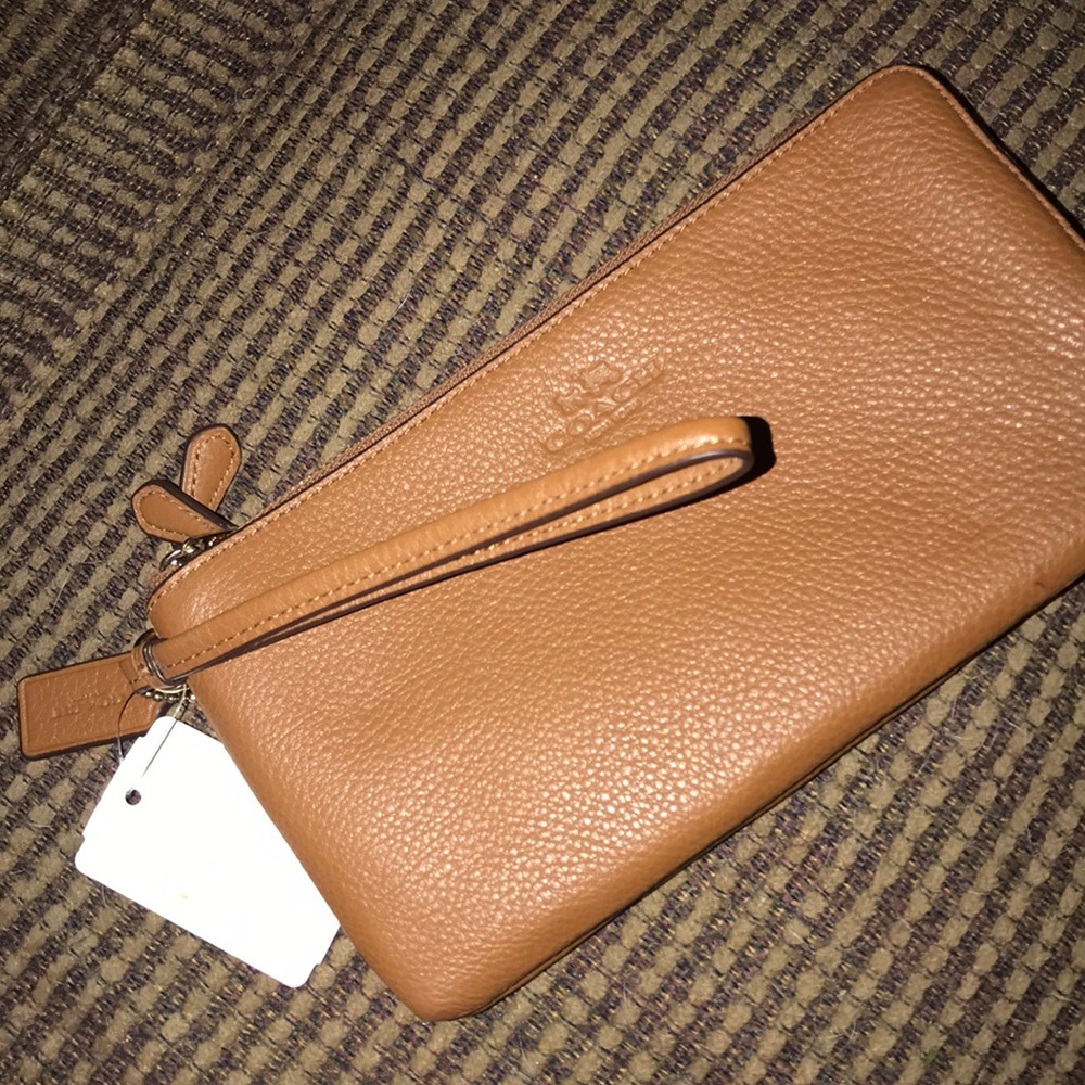Authentic coach wristlet!